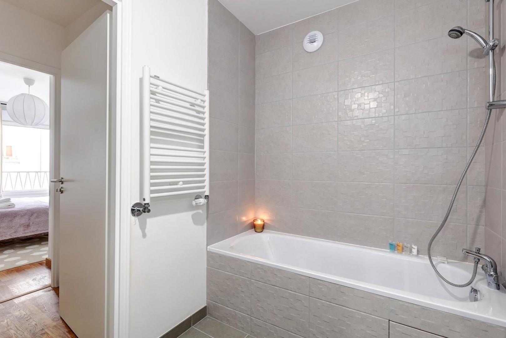340 Suite Emile - Superb Apartment 克利希 外观 照片